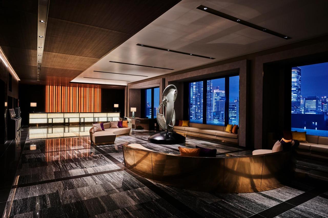 The Royal Park Hotel Iconic Osaka Midosuji Dış mekan fotoğraf The Club at The Landmark, Hong Kong