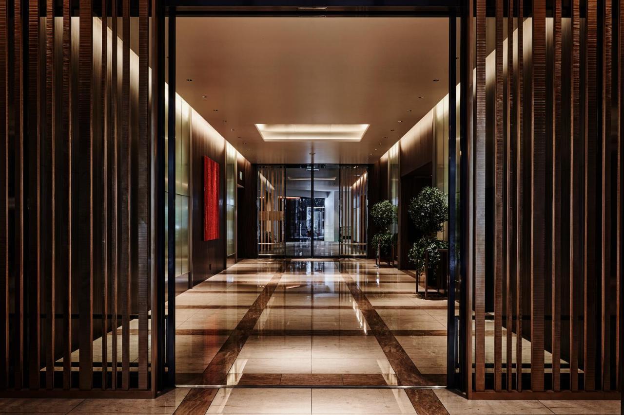 The Royal Park Hotel Iconic Osaka Midosuji Dış mekan fotoğraf Entrance